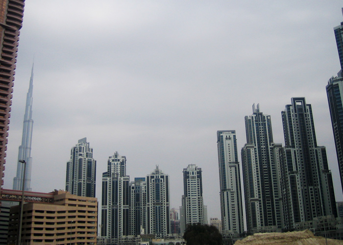 Bauwahn in Dubai Skyline