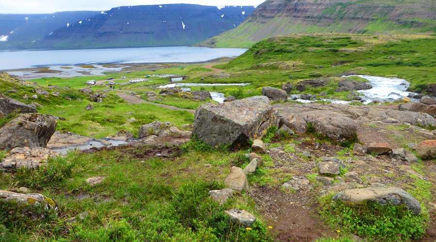 Günstig durch Island: Wasserfälle und Co. kosten nichts.