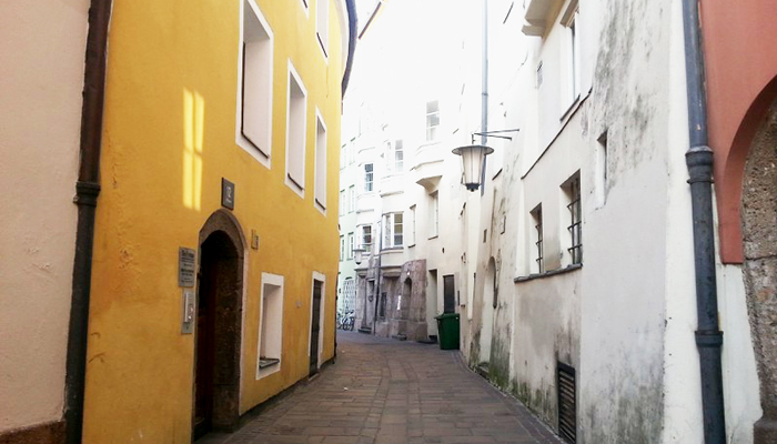 Ruhige Gasse in der Innsbrucker Altstadt