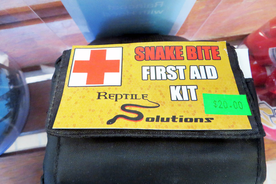 Erste-Hilfe-Set für Schlangenbisse
