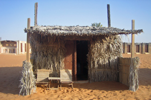 Hütten des Nomadic Desert Camps nähe Al Wasil, Oman