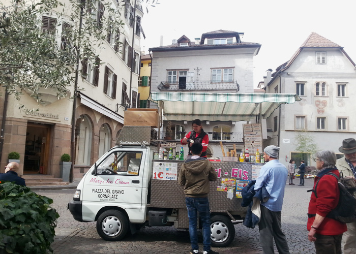 Eis in Bozen, Italien