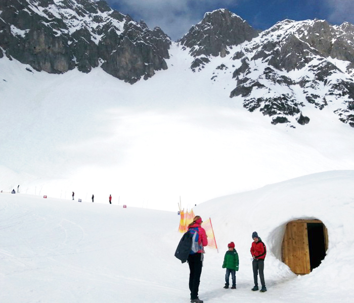 Schneeiglu auf der Seegrube in Innsbruck