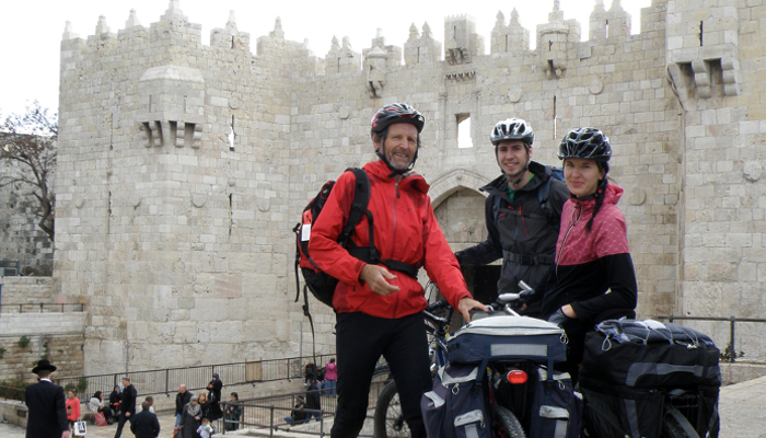 Miriam Zellinger reiste mit ihrem Vater und ihrem Bruder mit dem Rad durch Israel.