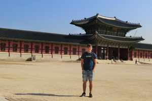Manuel Häusler in Korea