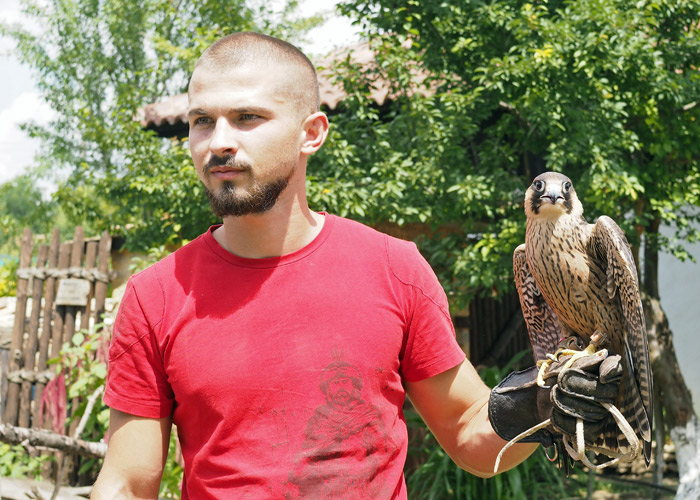 Bulgarien Geschichte_Historsicher Park_Falkenvorfuehrung