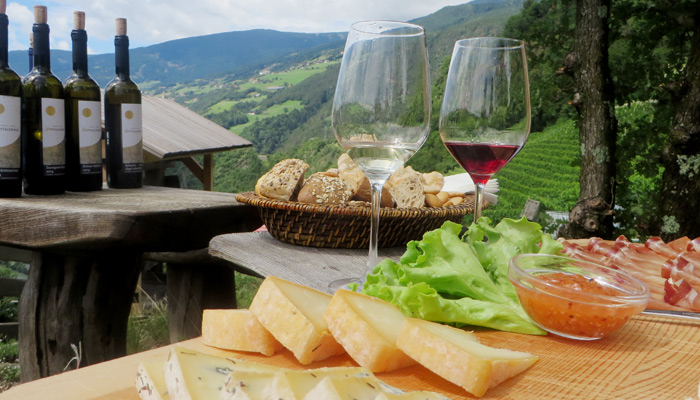 Wein vom Spitalerhof in Südtirol