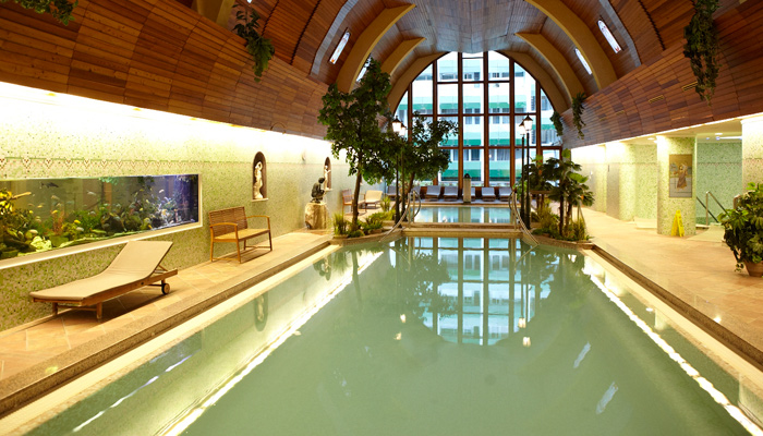 Ungarn_NaurMed Hotel Carbona****s Badelandschaft