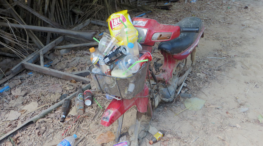 Müll in Tonsai, Thailand