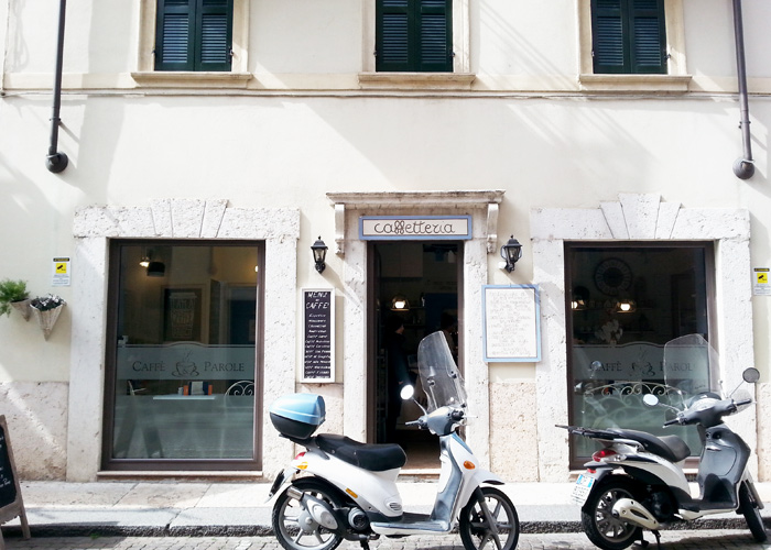 Verona_Cafe-Parole_Dom_kofferpacken.at Lieblingscafe in Verona