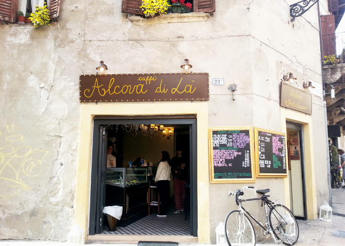 Cafe in Verona, Italien