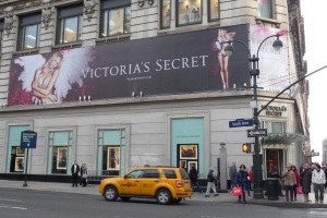 Der Victoria's Secret Store in der 34. Straße mitten in Manhattan.