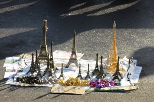In Paris gibt es viele Eiffeltürme ... aber nur einer steht außer Konkurrenz.